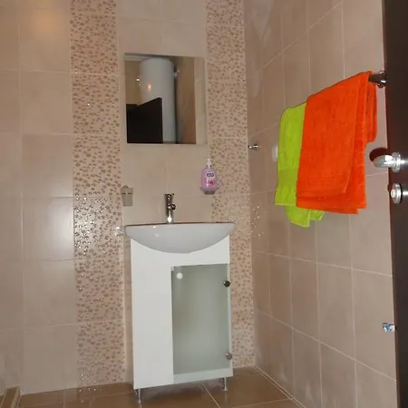 Apartamento Sunflowers Airport *